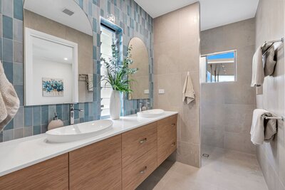 Cairns Builder