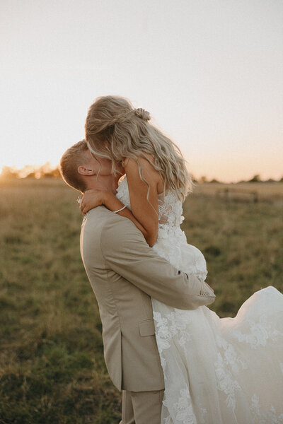 Brooklyn G Photography - Iowa Wedding Photographer-22