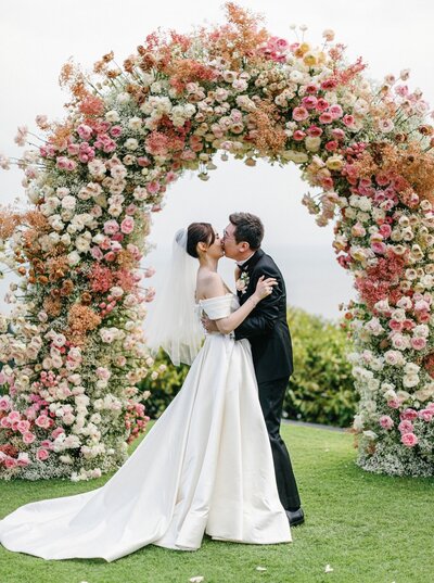 Newlyweds Just Married in Thailand