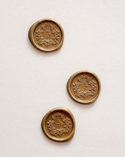 Round Antique Gold Wax Seal