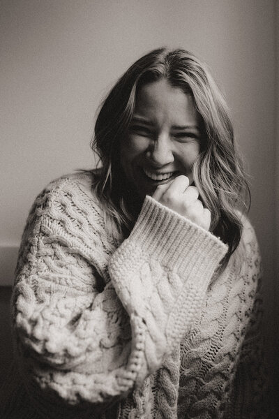 KellySchusterPhotography-ChelseaBrown-InHomePortraitSession-4856