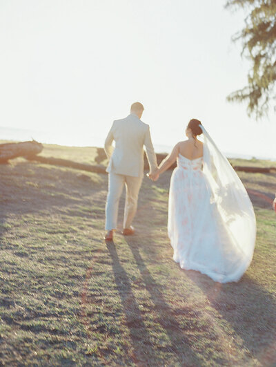 Kauai Wedding couple honeymoon photographer Mami Wyckoff Photography engagement family maternity portrait 303