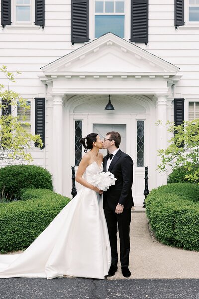Classy April Wedding in Perrysburg, Ohio by ASP