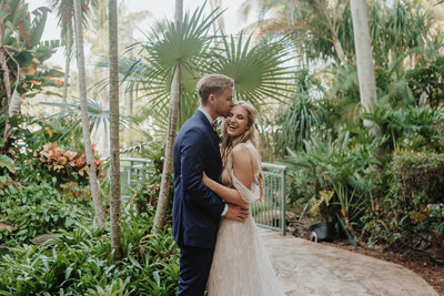 DoubleTree-Palm-Beach-Gardens-First-Look-Wedding-Photos-West-Beach-jupiter-South-Florida-Ashleigh-Ahern-Photography (2)