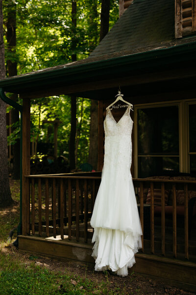 Spring-Elopement-at-Turkey-Run-Shades-State-Park-SparrowSongCollective-0524-3