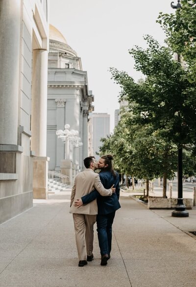 queer-couple-kelly-kaz-photography-7