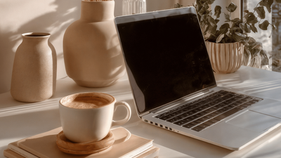 glendale nutritionist taking notes during a session