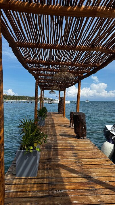 caribbean-wooden-dock
