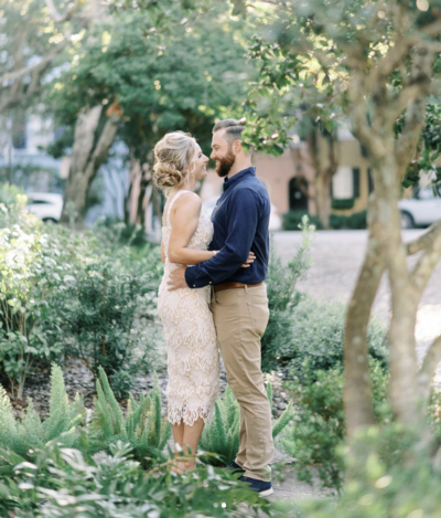 Charleston couple poses for Engagement Photos by Alex Thornton Photography