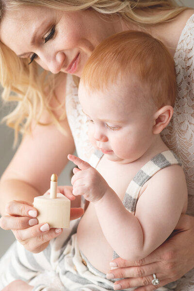 Newborn Photography Whitby  Prop Vendors - Lori Roberts Photography