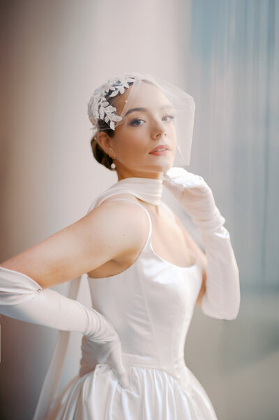 luxury bride holding bridal bouquet 