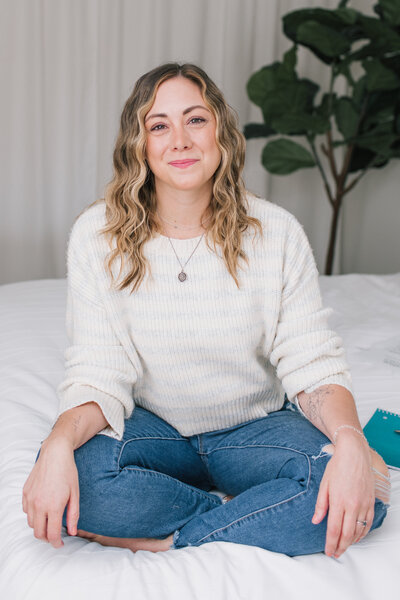 Image of Brittney Ashley, founder of Creative Dynamics, who started the company with a passion for helping moms and providing exceptional virtual assistant and online business management services. Brittney’s expertise extends to fractional operations, offering tailored support to enhance business efficiency.