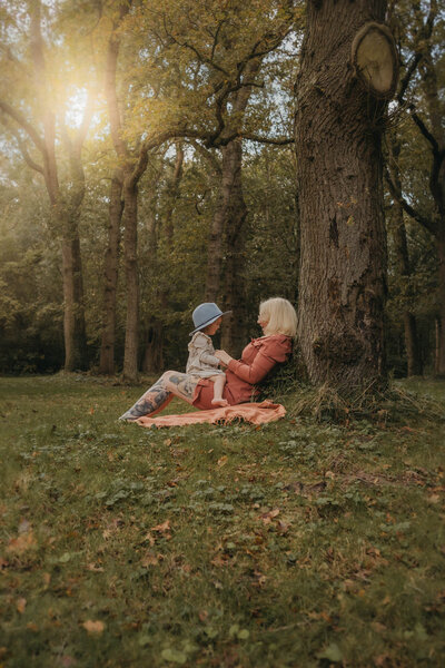 motherhoodshoot in Leiden