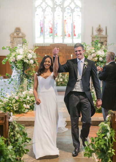 chloe-winstanley-weddings-english-church-ceremony-bride-groom