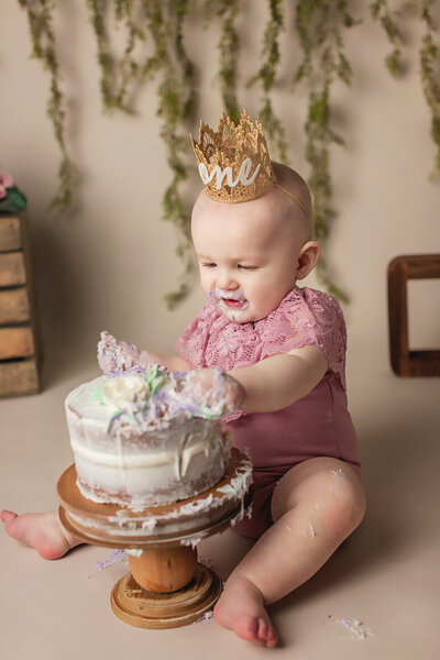 studio maternity with pink fluffy flowy dress