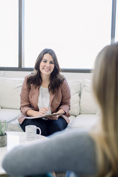 Counselor using emdr 8 stages
