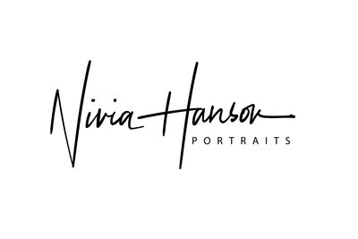 logo Nivia Hanson Portraits