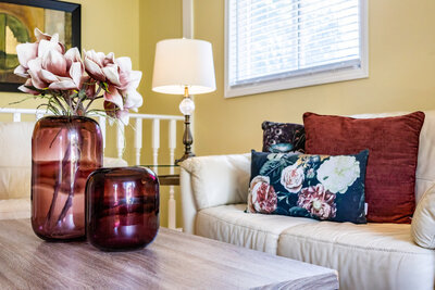 774 Downview living room
