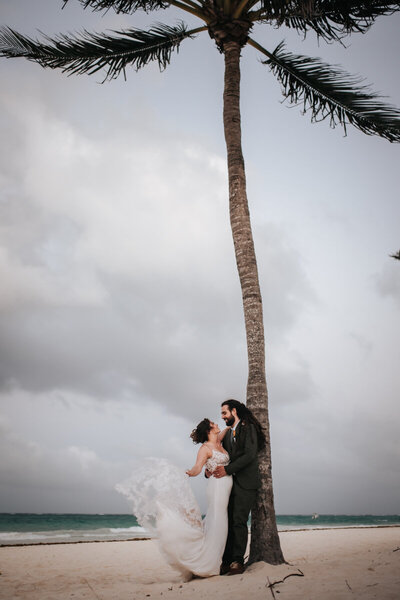 gonzalez-85-A72_7030