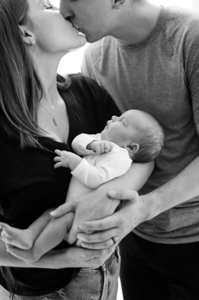 minneapolis-newborn-photographer-bauer-creative (22)