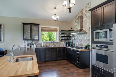 13762 Loyalist Parkway kitchen (3)