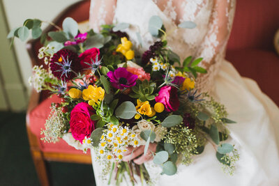 Maryland-wedding-florist-Sweet-Blossoms-bridal-bouquet-Stephanie-Dee-Photography