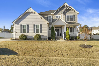 Home for sale in willow springs nc, suburbs of raleigh nc, .6 acres, 4 bedrooms, fully fenced