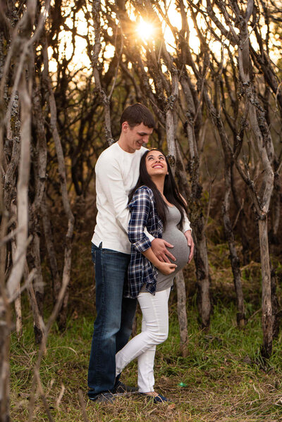 Oshkosh Wisconsin maternity photo during golden hour