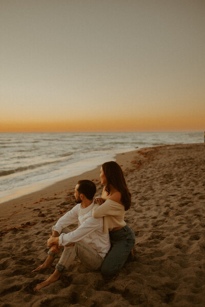 Engagement photos on the beach in Florida