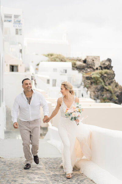 Light and bright wedding photographer