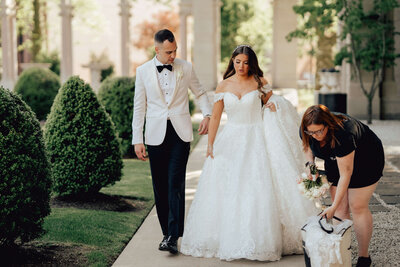 Casey McKenna, founder of Most Valuable Bridesmaid working behind the scenes as Day-of Coordinator across New York, New Jersey, Pennsylvania, Rhode Island and California