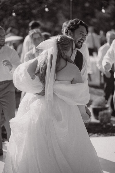 Candid wedding photo at mount tom house eugene Oregon captured by Kiarha Lou Photography