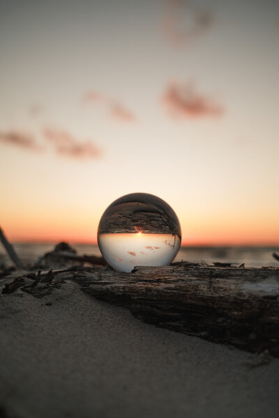 kaboompics_sunset-reflections-a-tranquil-coastal-journey-36019