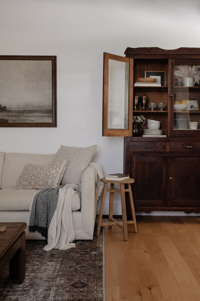 What paint colors look best with orange toned wood floors? | Nadine Stay