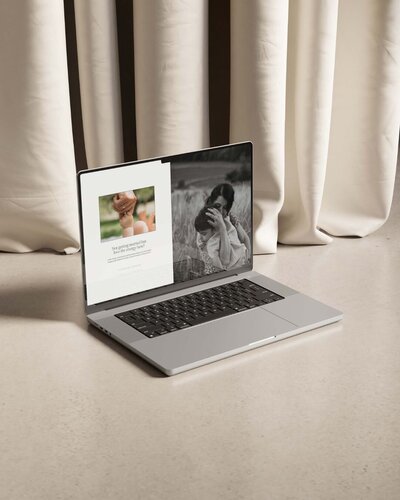 Minimalist Showit template for lifestyle, family photographers