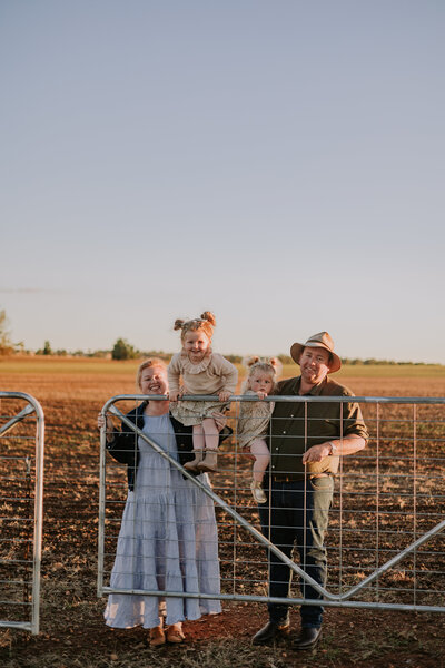 essjay-family-photography-Parkes-nsw (2)
