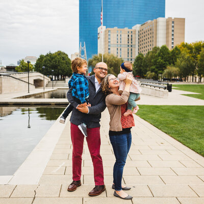Indianapolis-Family-Photographer-Family-Sessions-casey-and-her-camera