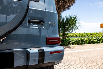 mercedes-g63-china-blue-for-rent-in-miami-013