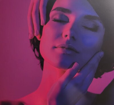 soins Photobiomodulation LED soins visage et cuir chevelu et corps