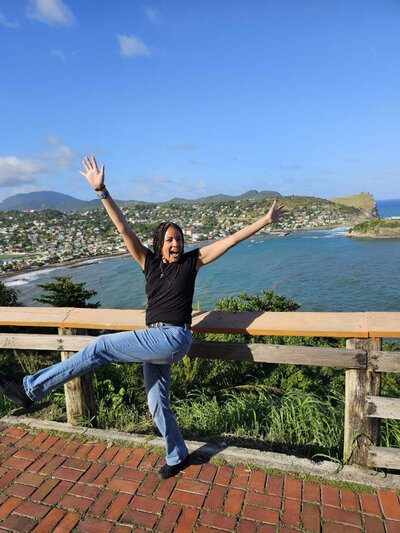 Raleigh wedding planner Anne smiling at camera