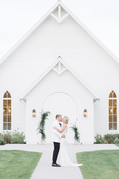 Outdoor wedding venue in Ottawa