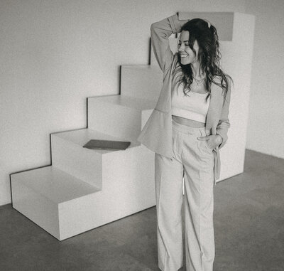 Portrait of Kim, Web Designer and Founder of Studio Wildlight