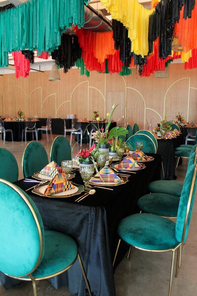 Family reunion tablescape