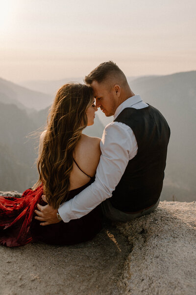 Yosemite Engagement Photographer | Katelyn Bradley Photography | Taft Point Elopement | Yosemite Elopement Photographer | Taft Point Elopement | Yosemite Wedding Photographer