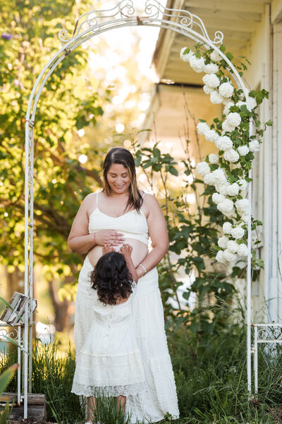 Mom & Me Mini Sessions at Wild Hearts Farm | Heleyna Holmes