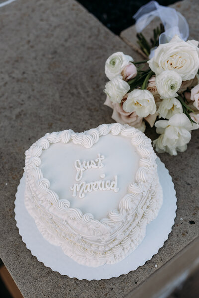 wedding cake at Boise Capitol