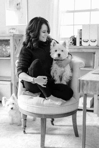 Megan Travis Photography is a wedding photographer who serves the Southeast United States.