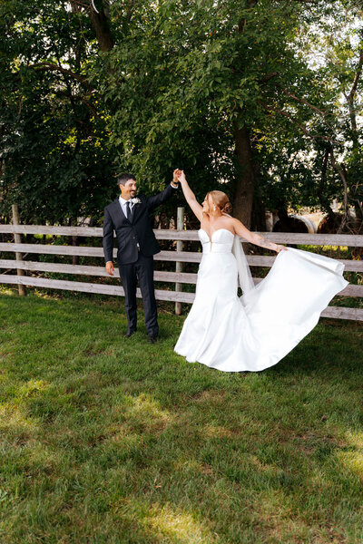 authentic moments from Minnesota wedding