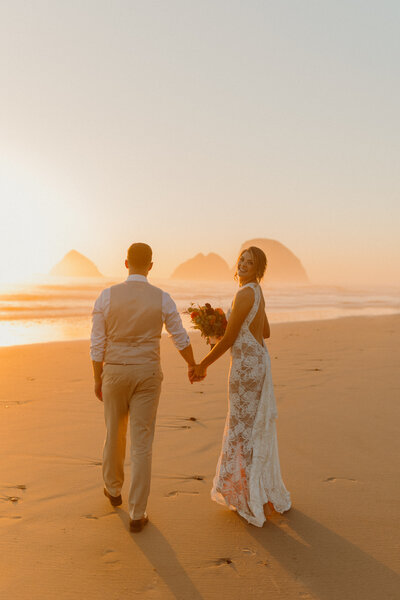 oceanside-oregon-wedding-on-the-oregon-coast-howie-photography-174