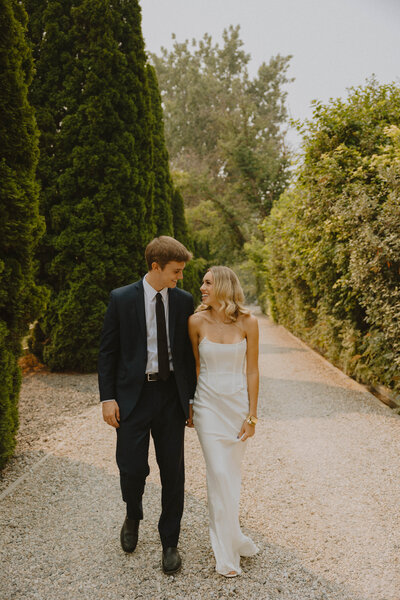 the cottage at riverbend wedding